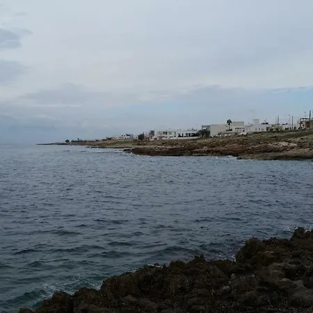 Casa Vicino Mare 別荘 マリーナ・ディ・マンカヴェルサ